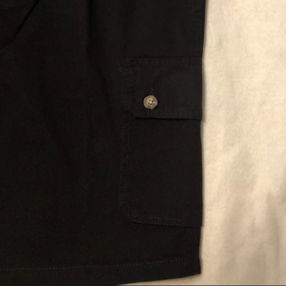 MENS BLACK CARGO SHORTS - Picture 3 of 6